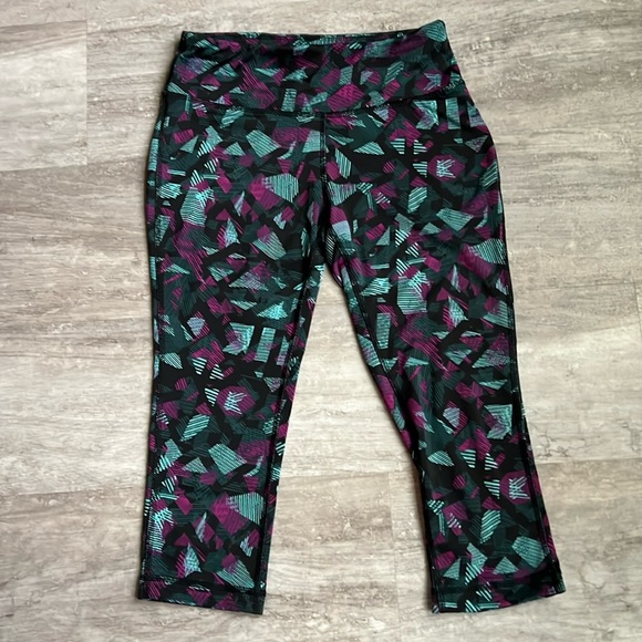 Material Girl women’s capri legging - Picture 1 of 4
